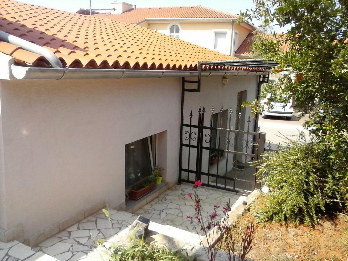 Apartmani Sincic Pula Exterior photo